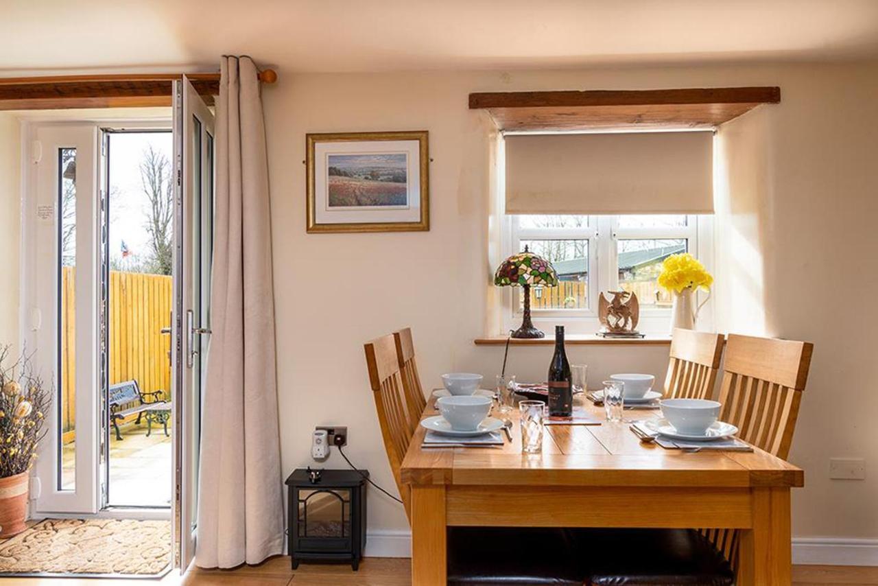 Tregarnedd Cottage Llangefni Dış mekan fotoğraf